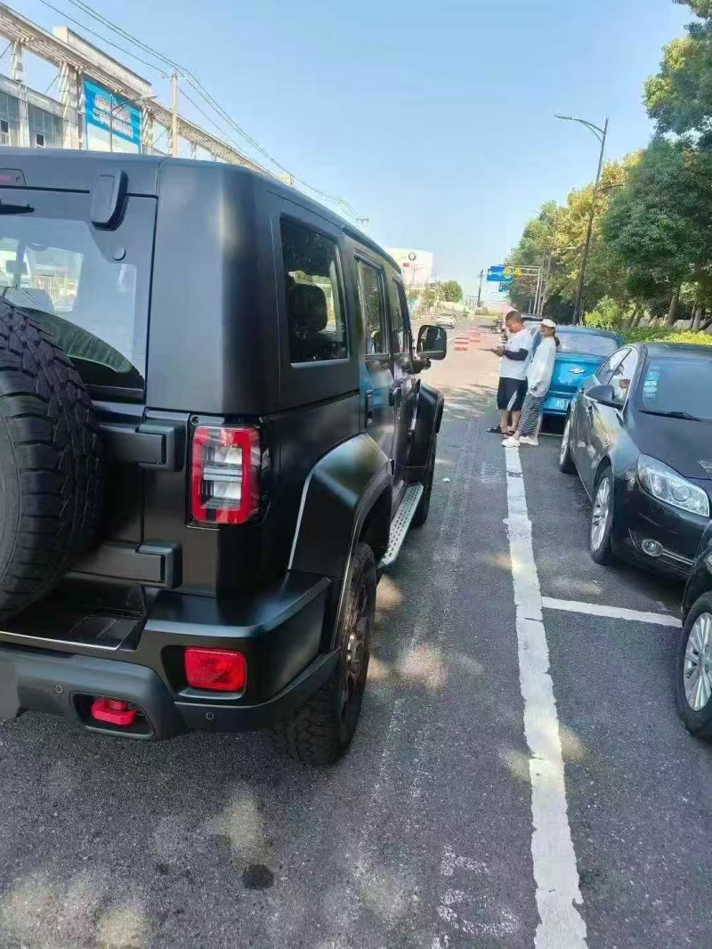 济宁25年北京BJ406