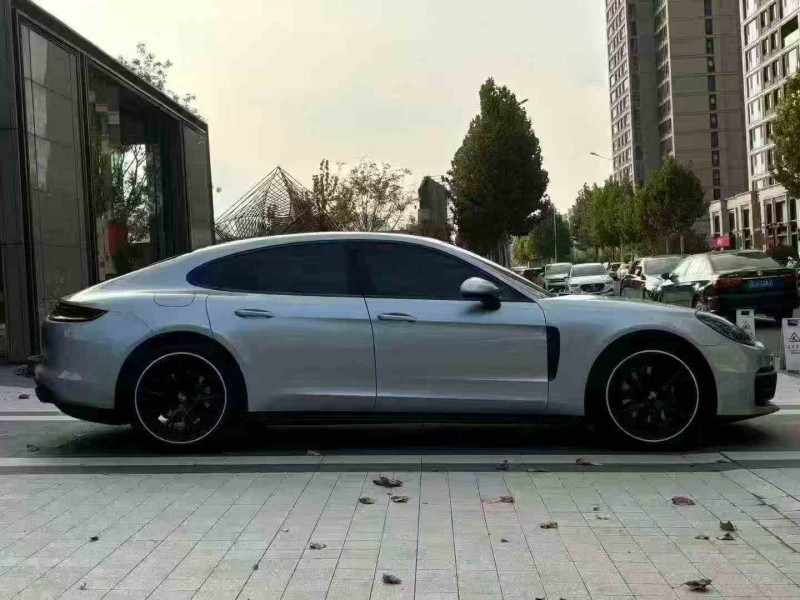 徐州22年保时捷帕拉梅拉7