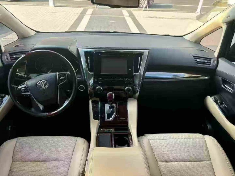 徐州18年丰田埃尔法5