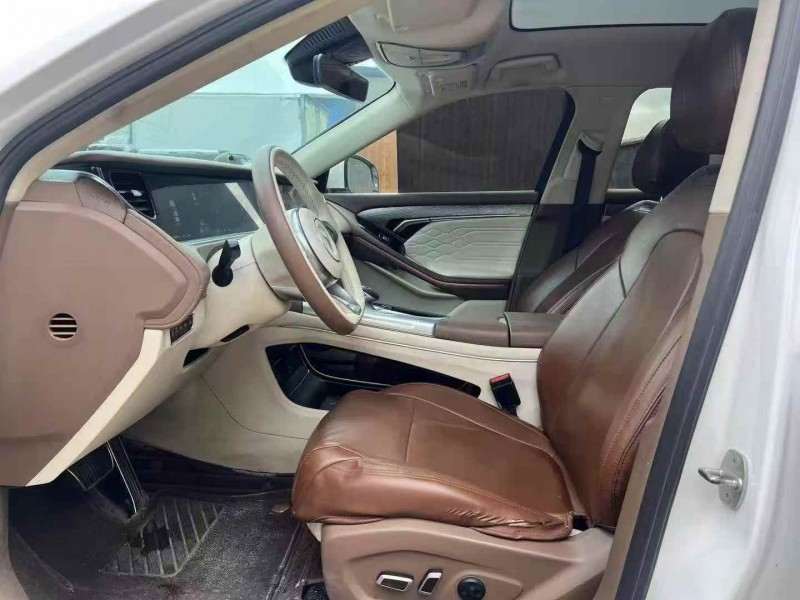 潍坊22年岚图汽车FREE5