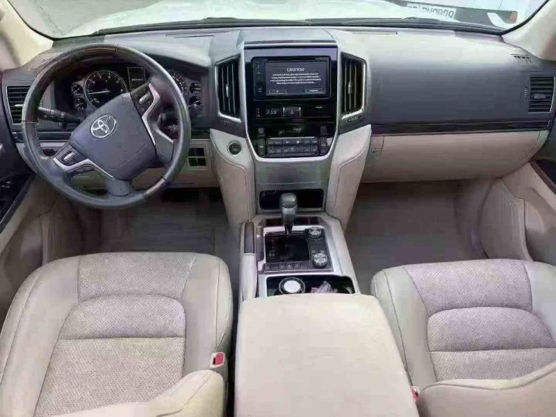 徐州19年丰田兰德酷路泽5