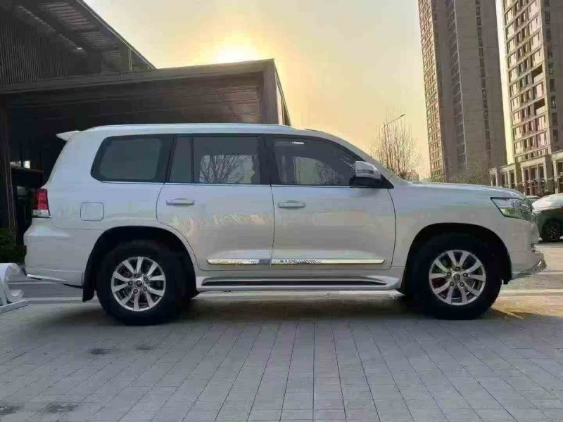 徐州19年丰田兰德酷路泽7