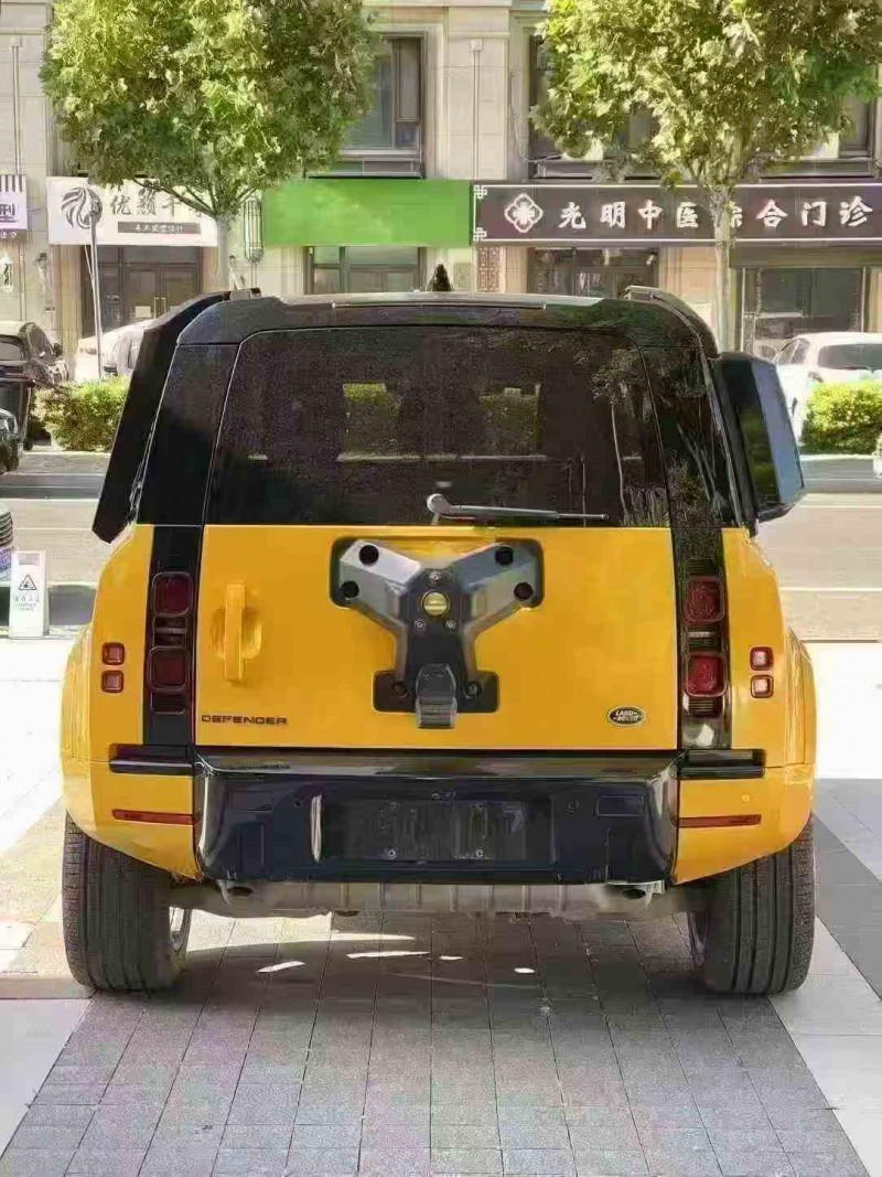 徐州23年路虎卫士9