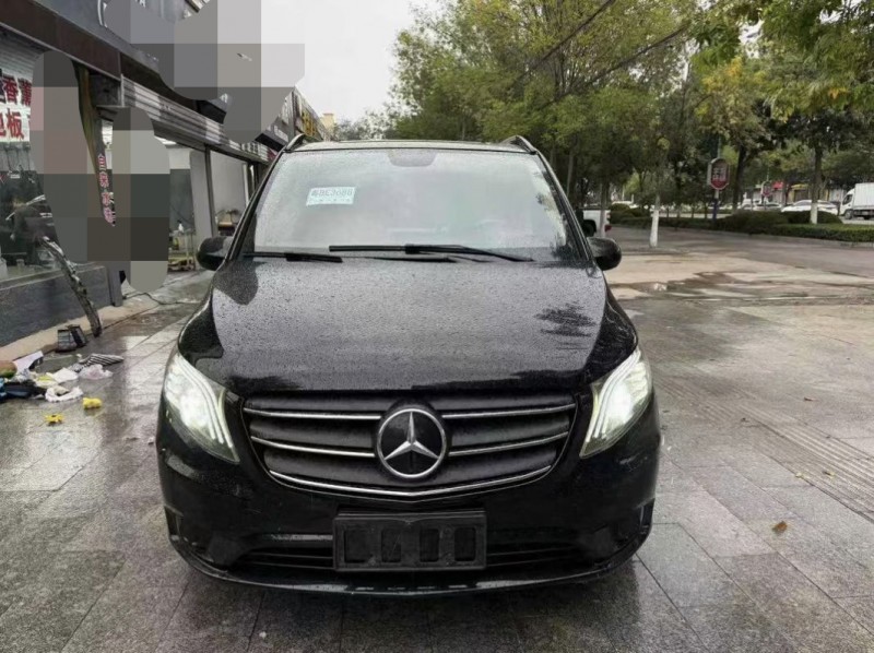 济宁23年奔驰威霆1