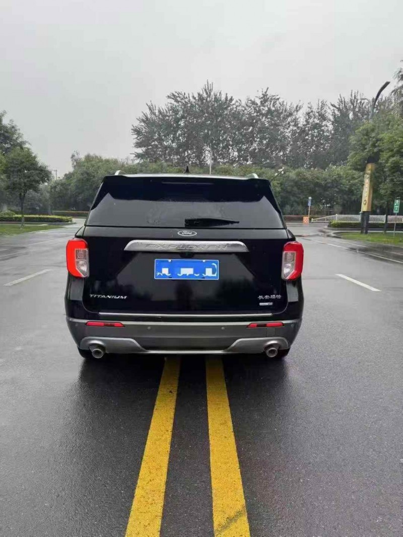 平顶山20年福特探险者9