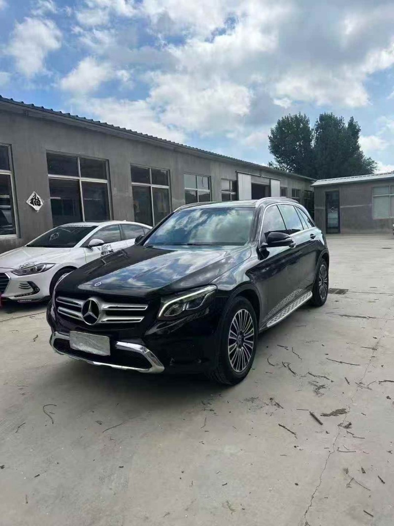 青岛19年奔驰GLC3