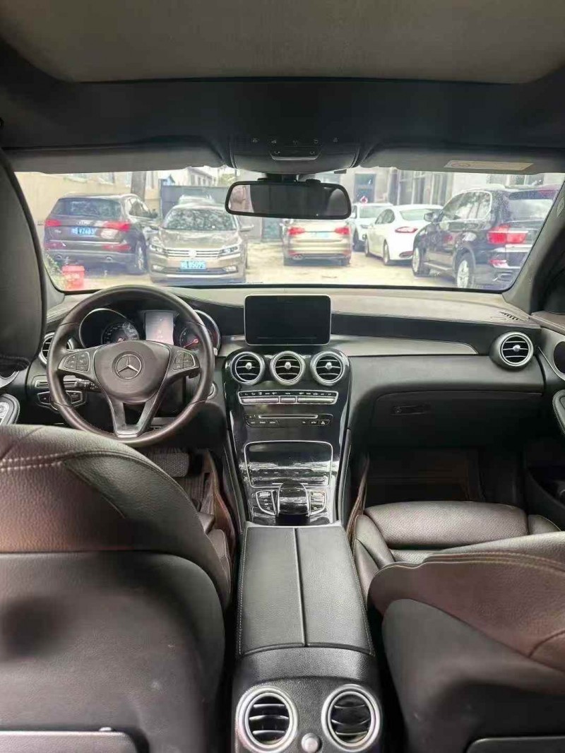 青岛19年奔驰GLC4