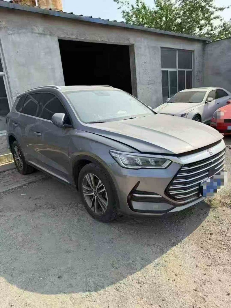 济宁21年比亚迪宋3