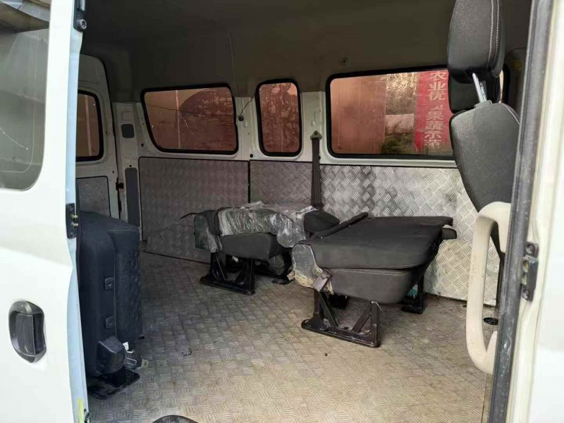 徐州22年大通V807