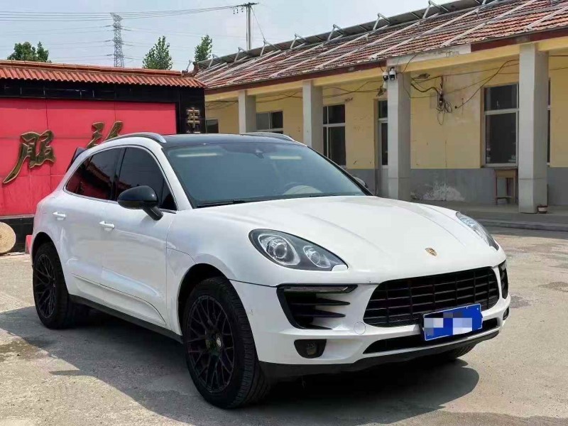 淄博17年保时捷Macan2