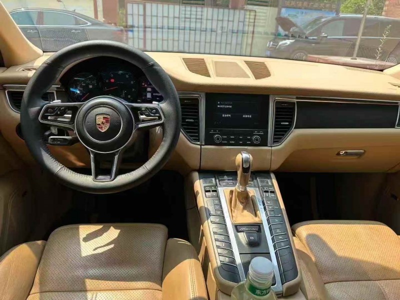 淄博17年保时捷Macan4
