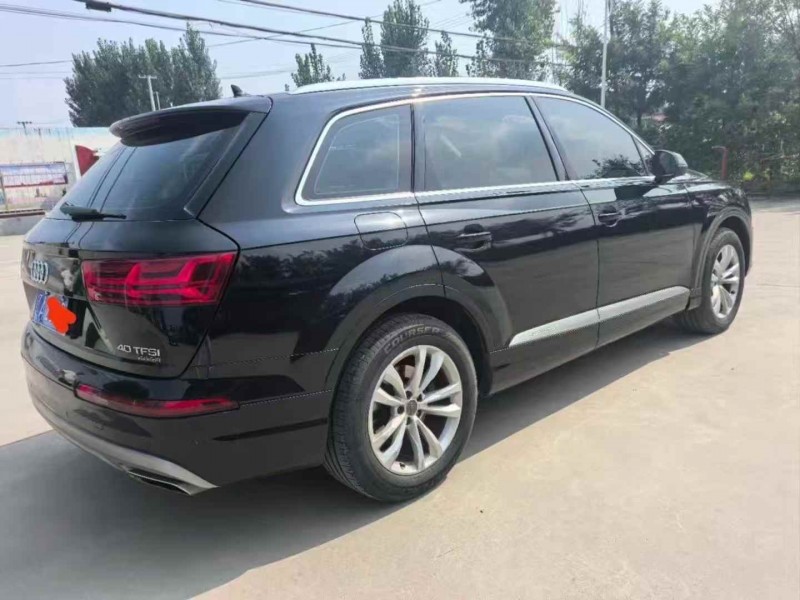 邯郸17年奥迪Q78