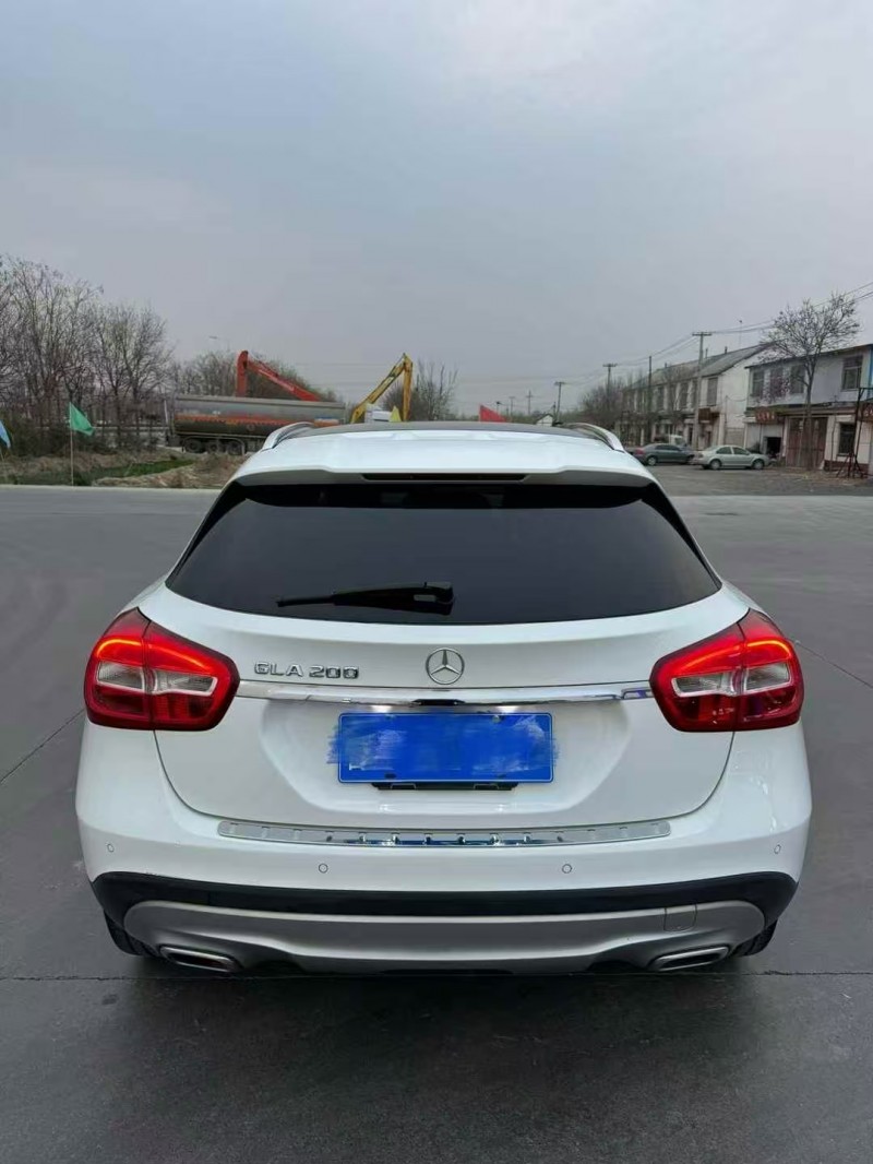 青岛15年奔驰GLA9