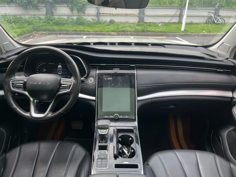 广州21年荣威RX59