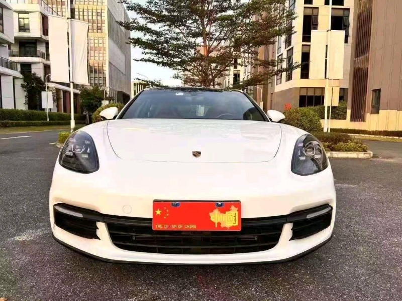 广州19年保时捷帕拉梅拉1