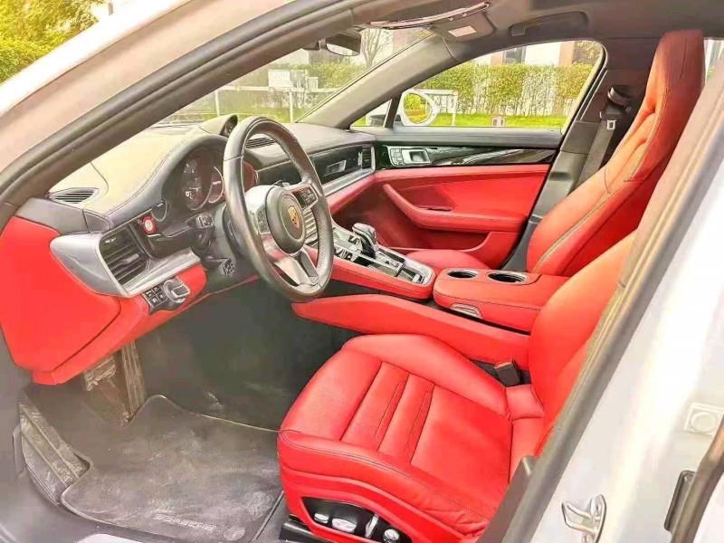 广州19年保时捷帕拉梅拉4