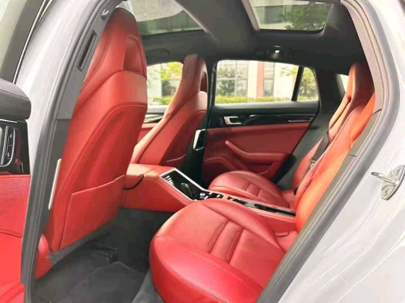 广州19年保时捷帕拉梅拉7