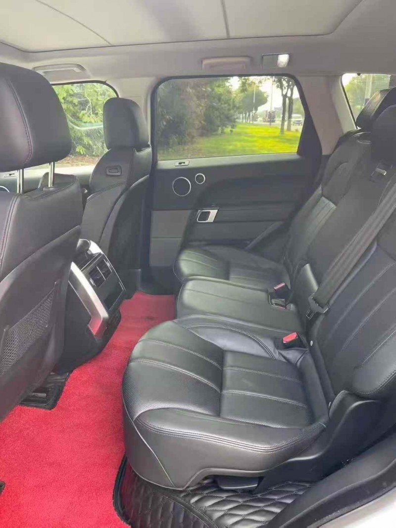 苏州17年路虎揽胜运动7