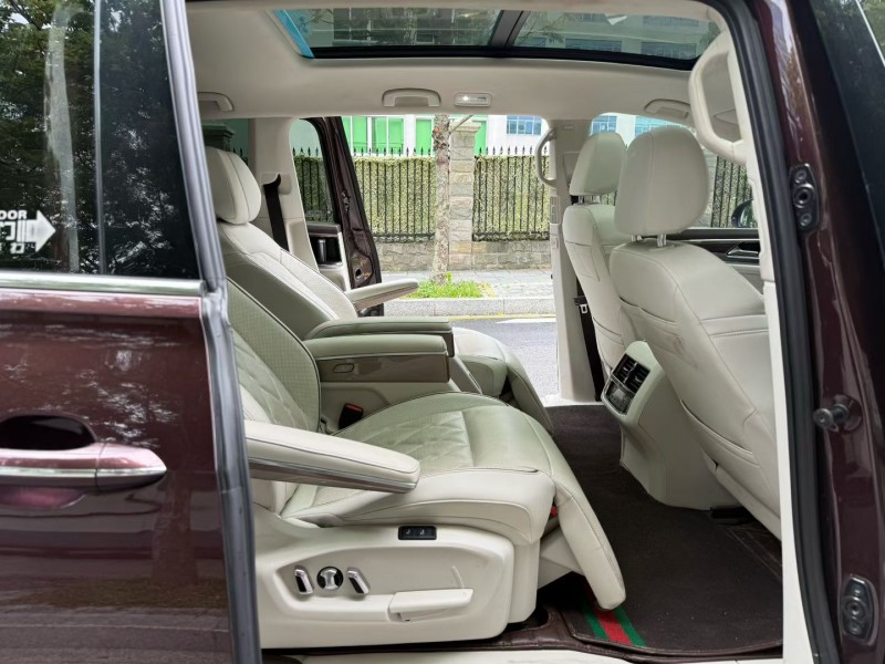 深圳21年大众威然5