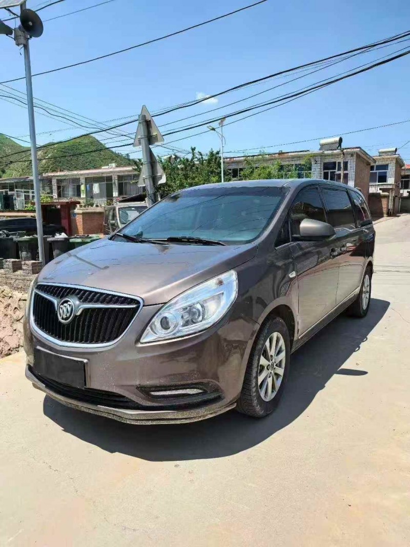 承德17年别克GL82