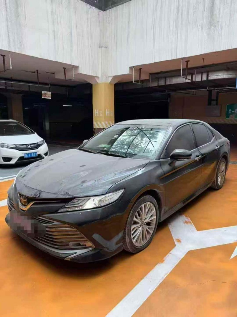 通辽20年丰田凯美瑞3