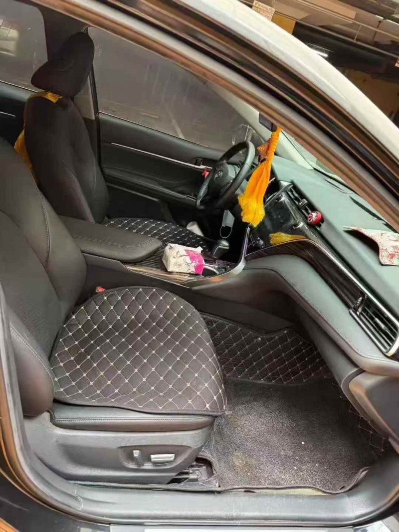 通辽20年丰田凯美瑞4