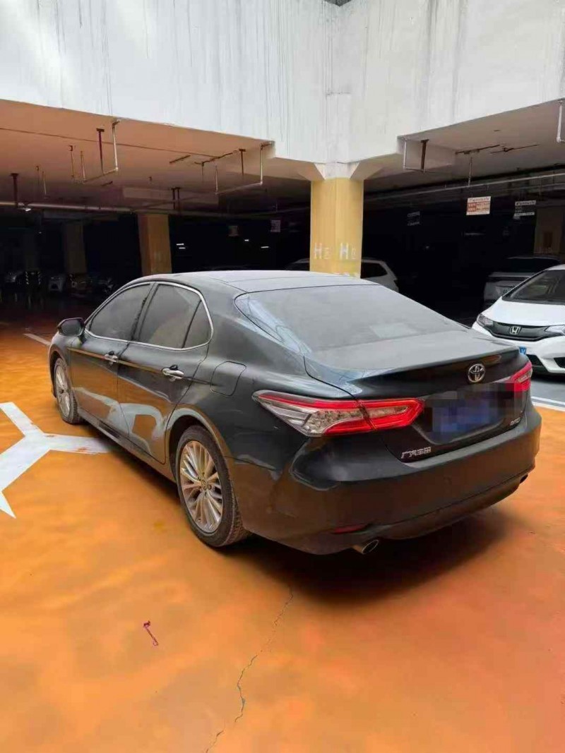 通辽20年丰田凯美瑞7