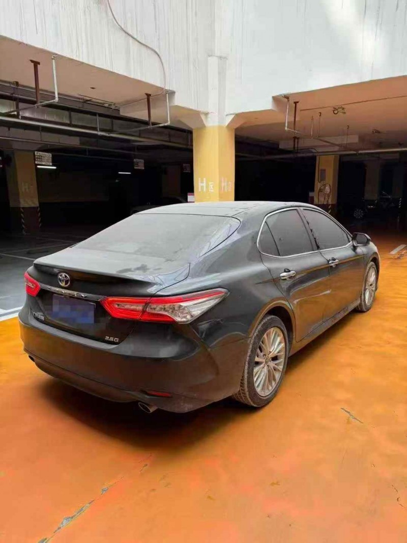 通辽20年丰田凯美瑞8