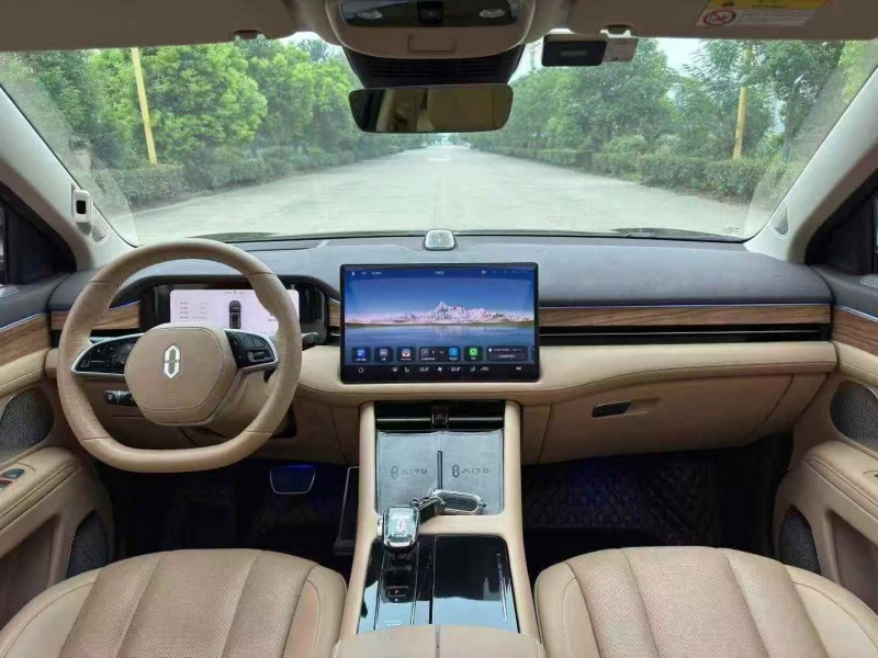 苏州23年华为智选问界5