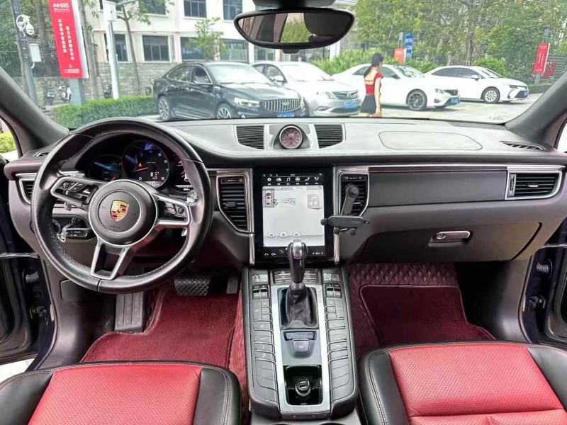 深圳18年保时捷Macan5