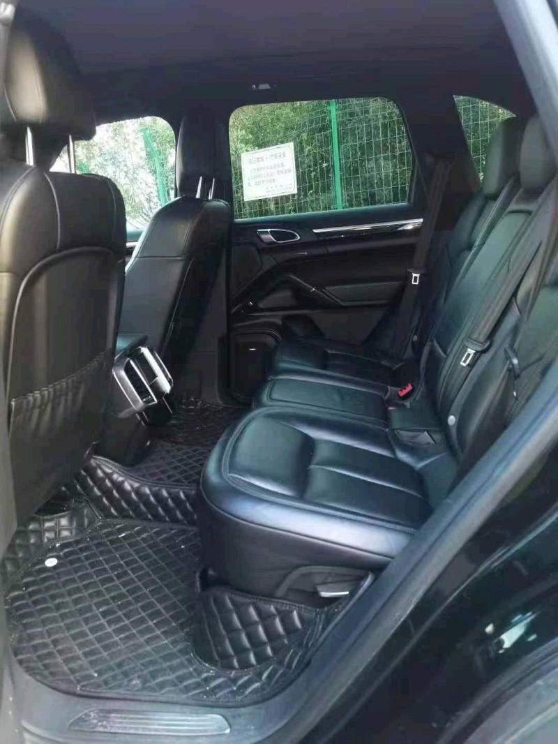 嘉兴15年保时捷卡宴6