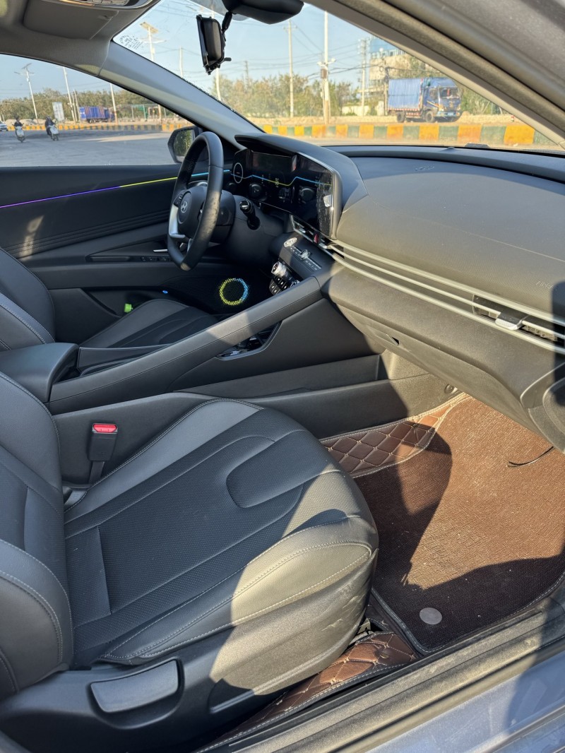 潮州24年现代伊兰特7