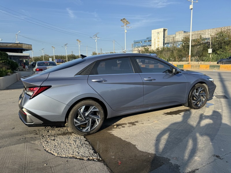 潮州24年现代伊兰特9