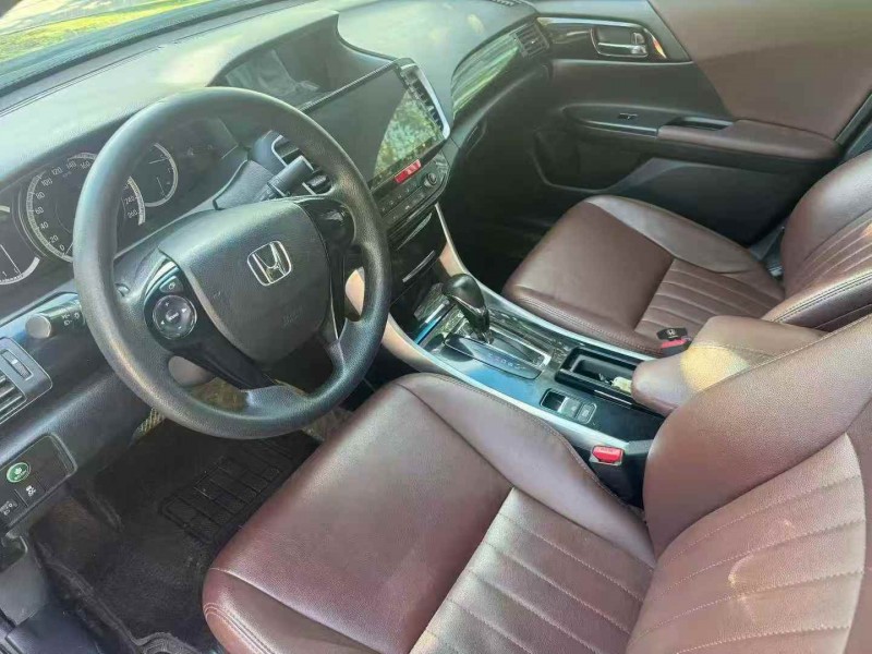 泰安16年本田雅阁5