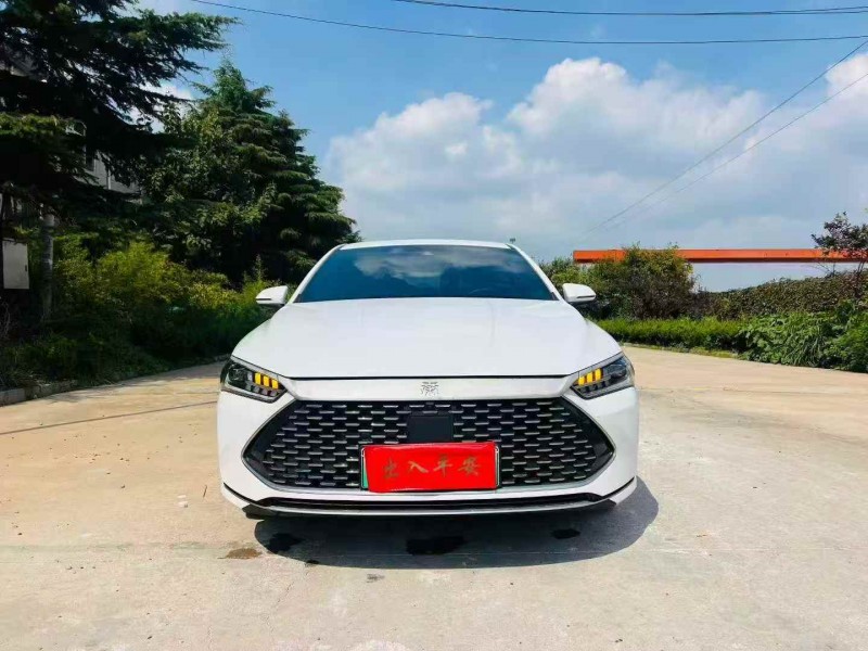 青岛23年比亚迪秦1