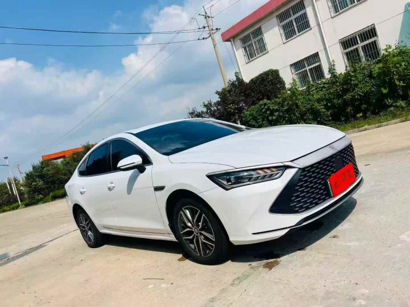 青岛23年比亚迪秦2