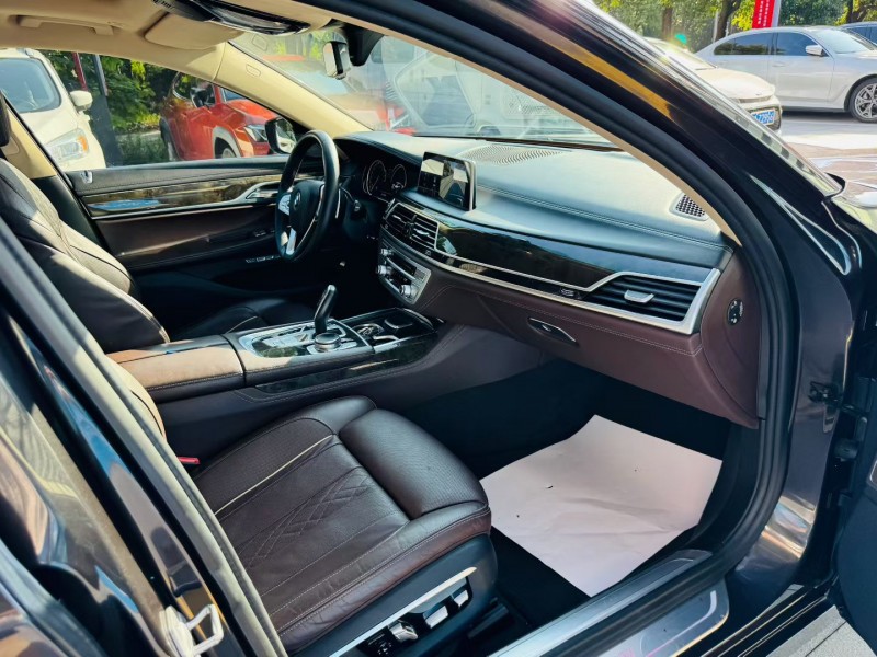 深圳15年宝马7系7