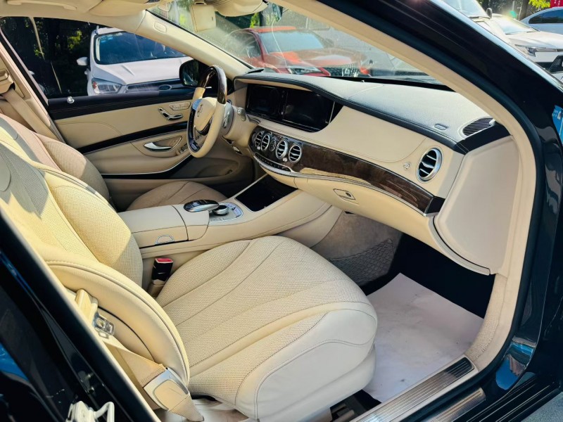 深圳15年奔驰迈巴赫S级7