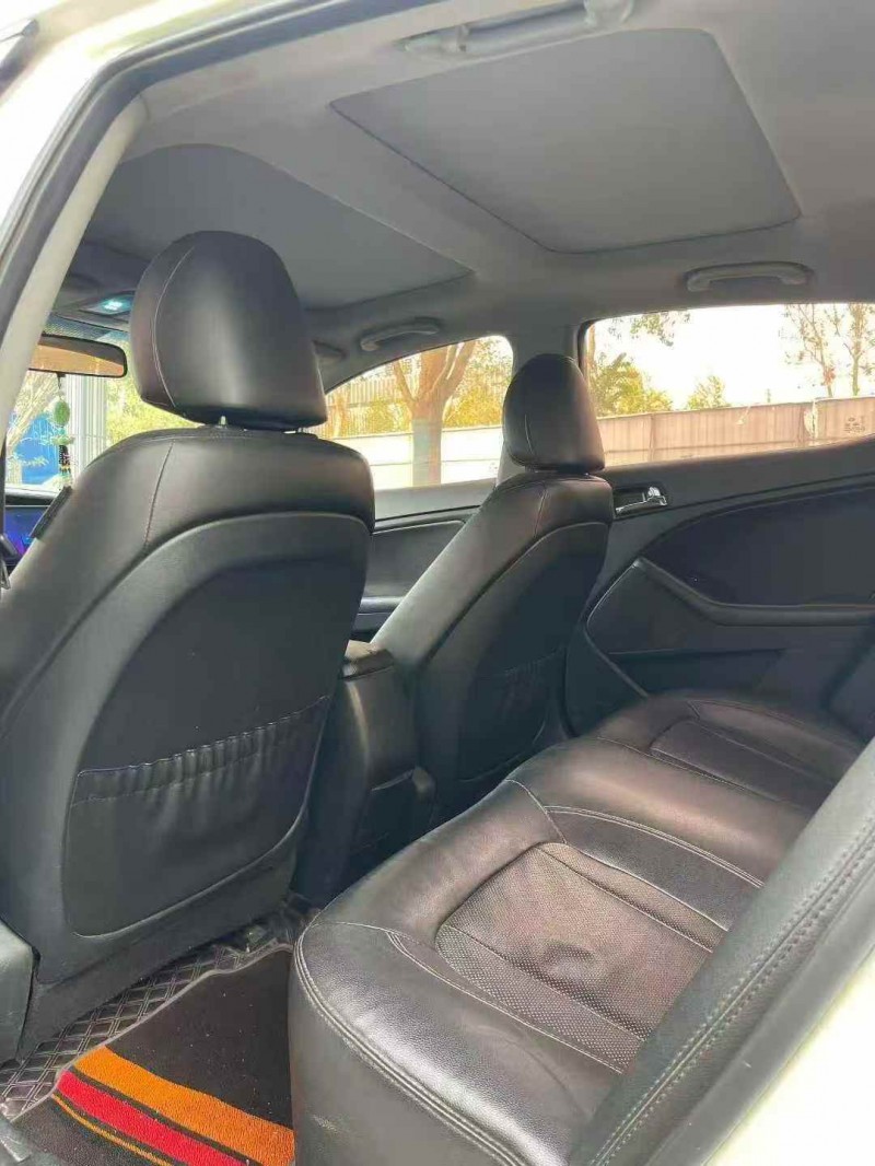 青岛12年起亚K56