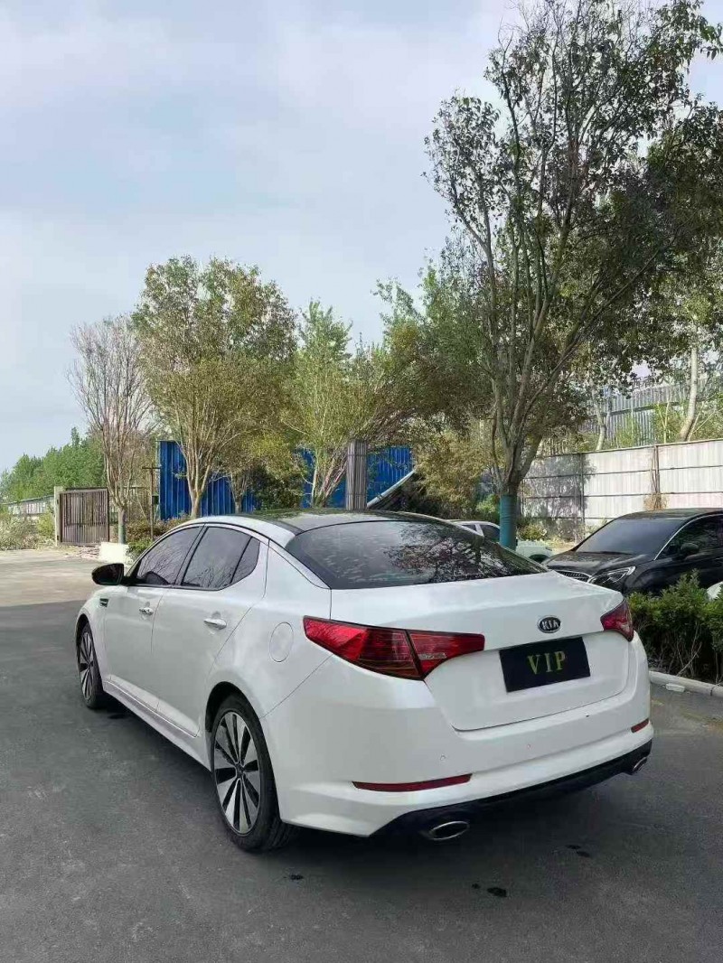 青岛12年起亚K57