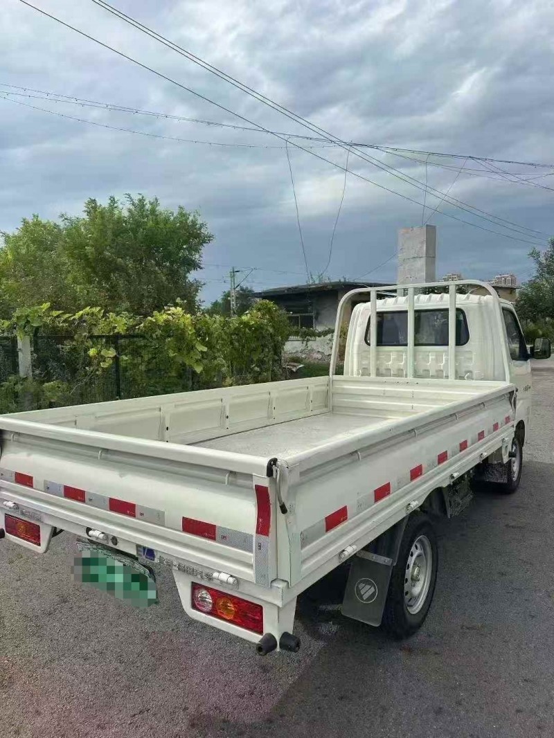 济宁25年福田祥菱8