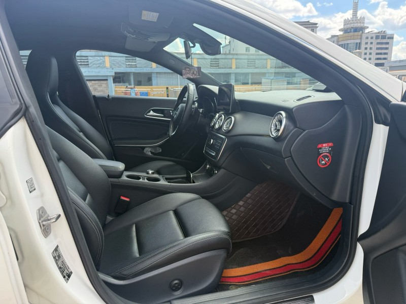 玉溪18年奔驰CLA7