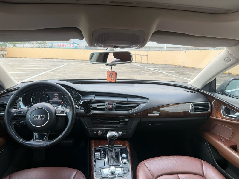 昆明14年奥迪A7L8