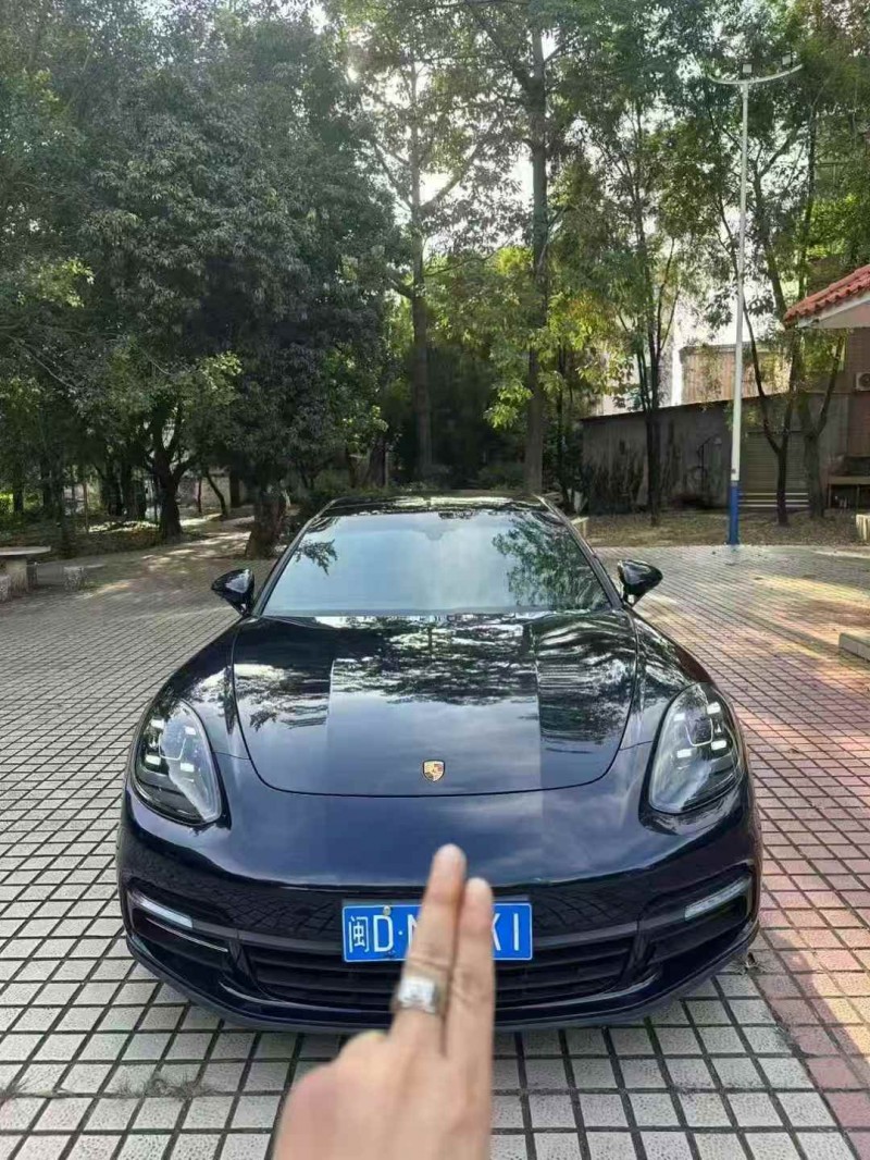 广州20年保时捷帕拉梅拉1