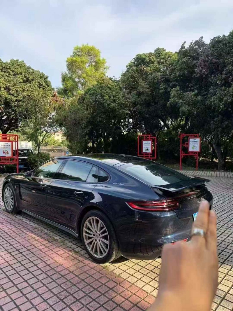 广州20年保时捷帕拉梅拉5