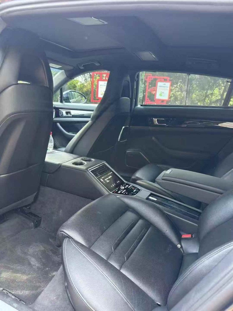 广州20年保时捷帕拉梅拉8