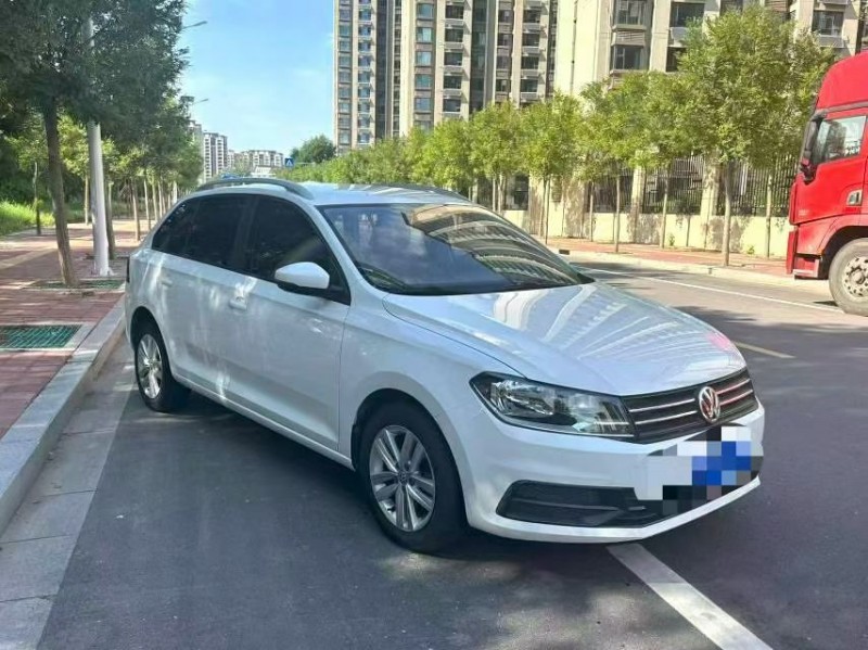 厦门17年大众桑塔纳3