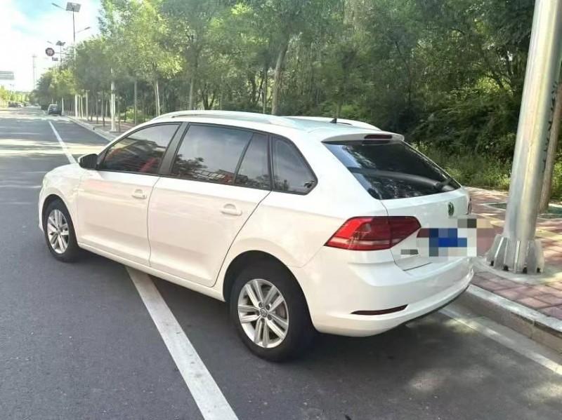 厦门17年大众桑塔纳8