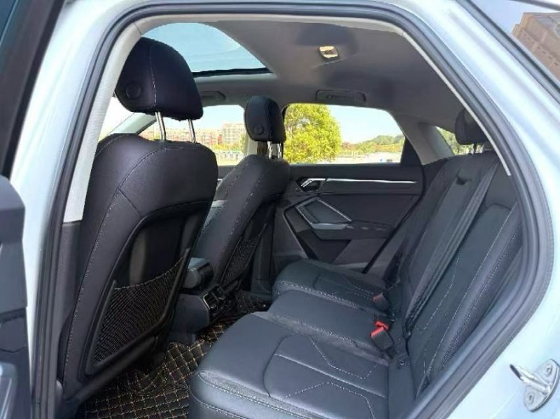 厦门21年奥迪Q38