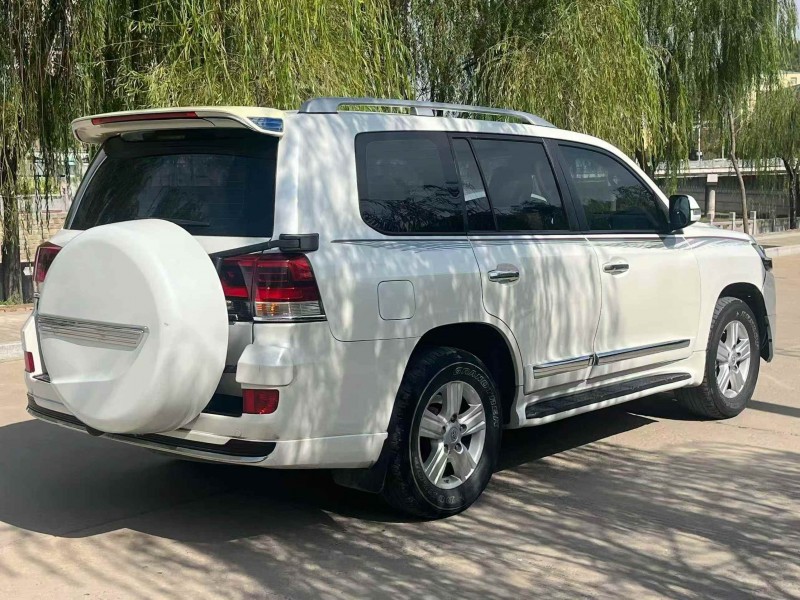 秦皇岛14年丰田兰德酷路泽8